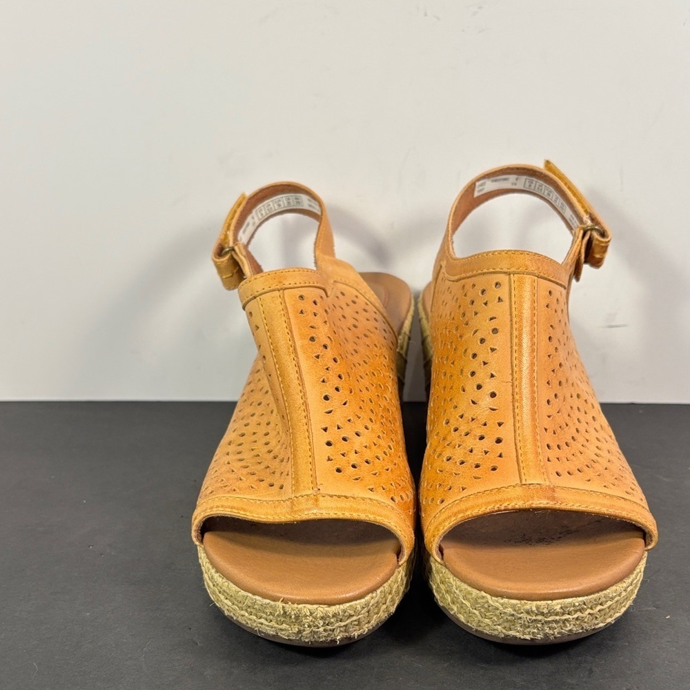 Cobb Hill Tan Leather Perforated Slingback Wedge Sandals Women’s 8